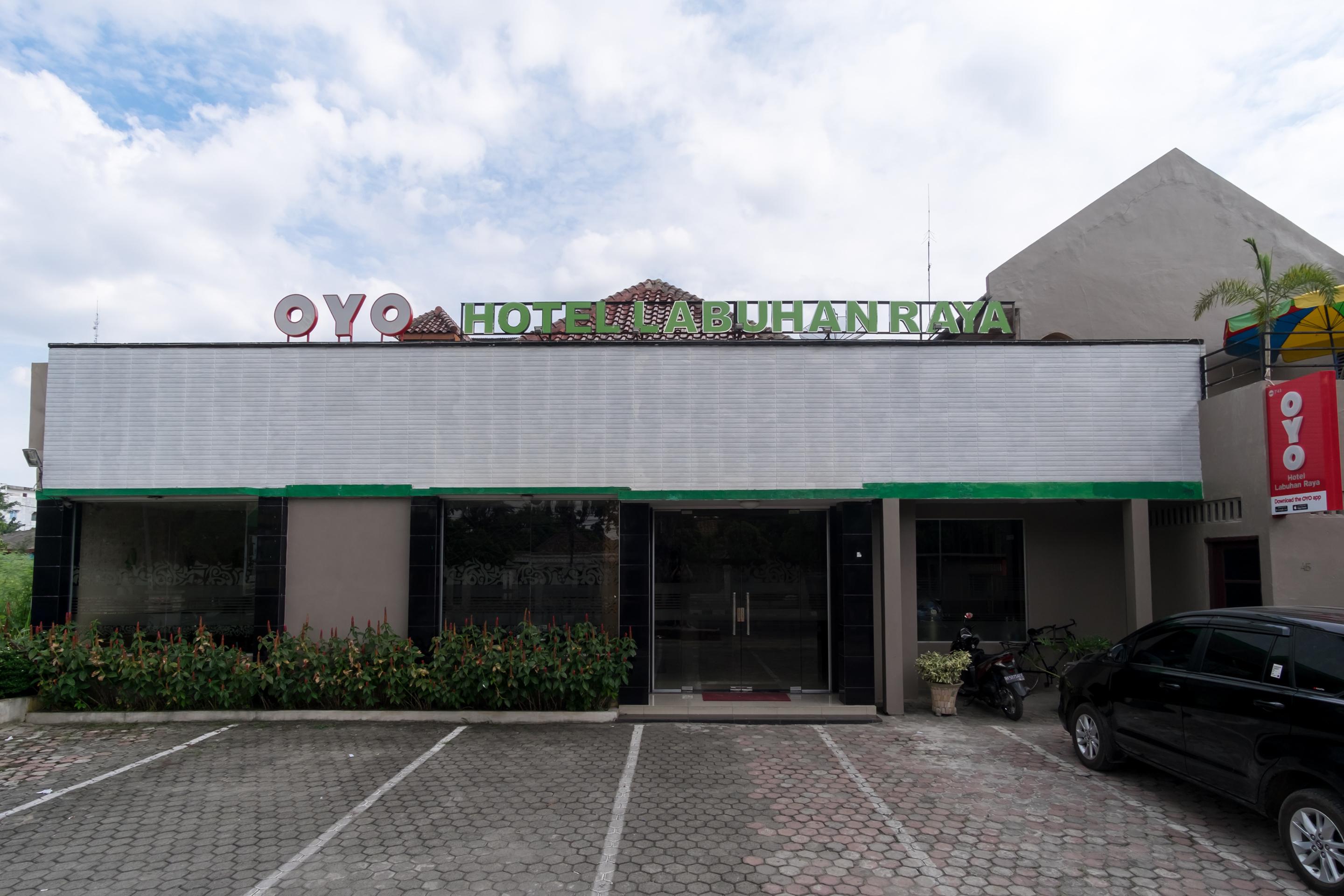 Oyo 741 Hotel Labuhan Raya Medan Exterior foto