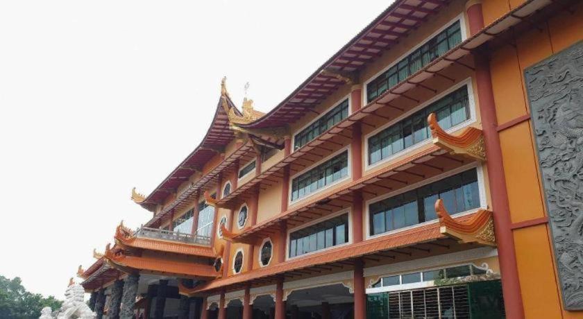 Oyo 741 Hotel Labuhan Raya Medan Exterior foto
