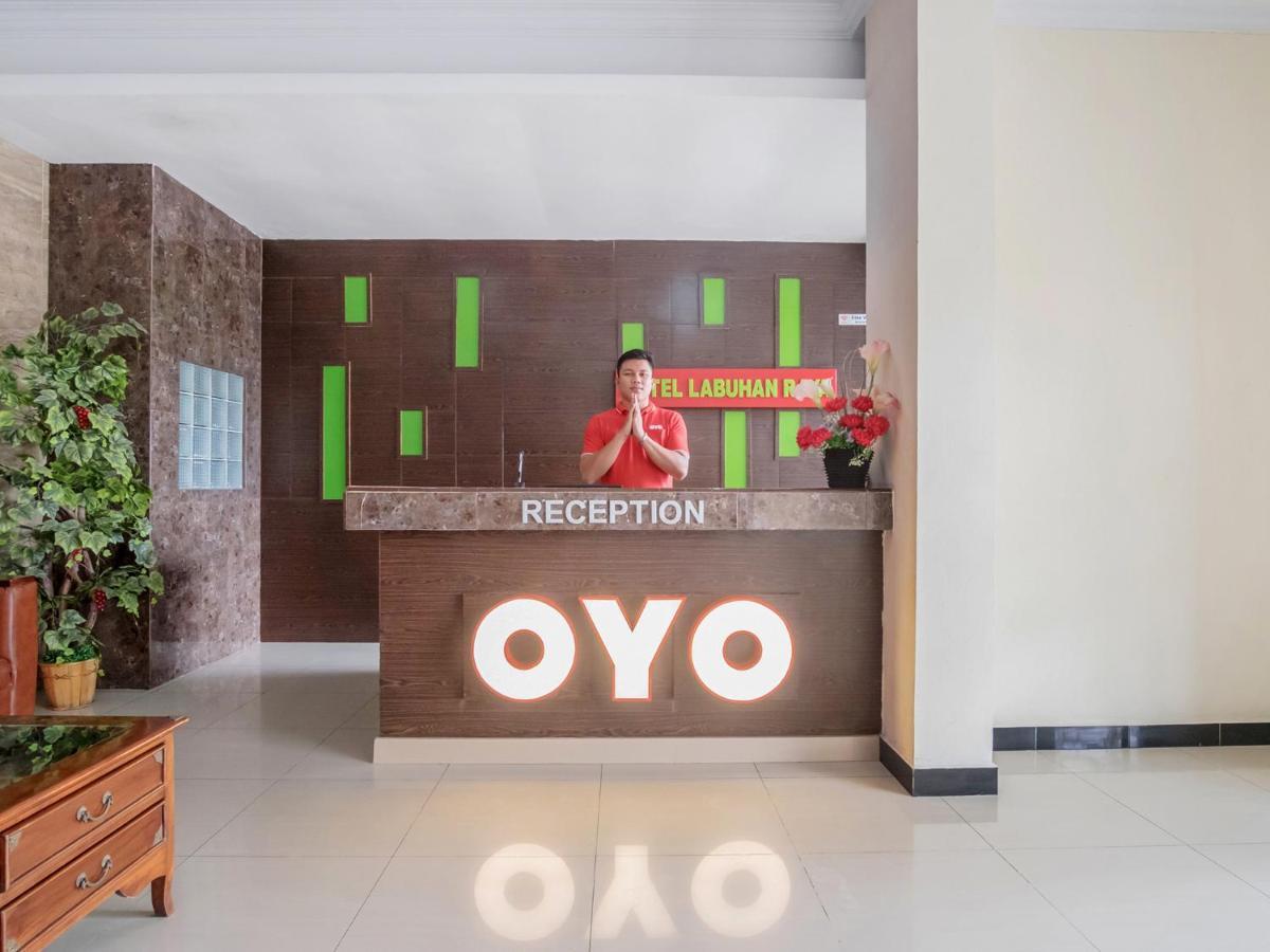 Oyo 741 Hotel Labuhan Raya Medan Exterior foto