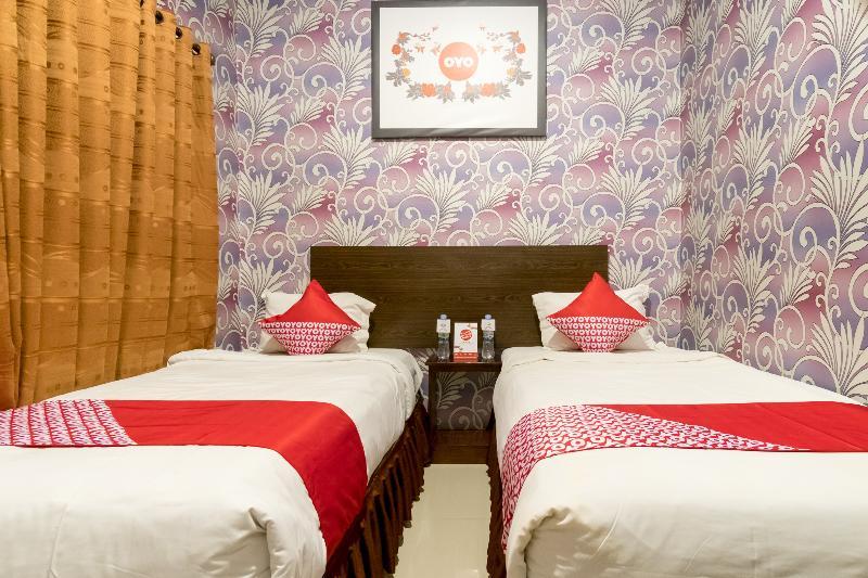 Oyo 741 Hotel Labuhan Raya Medan Exterior foto